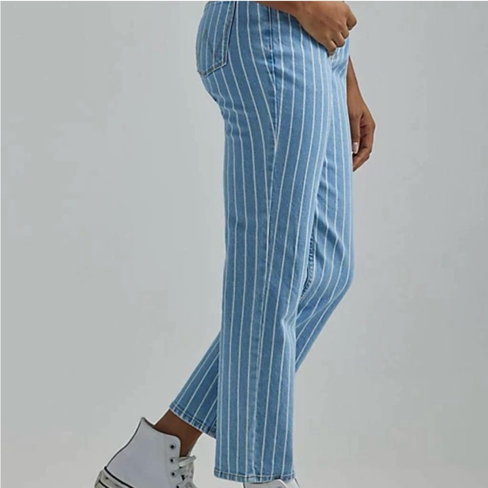 Wrangler High Rise Rodeo Straight Crop Striped Jeans Size 6 - Picture 2 of 9